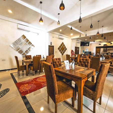 Hotel Northway Vavuniya Екстер'єр фото