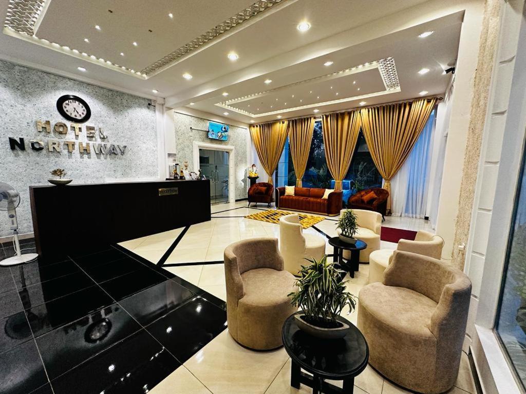 Hotel Northway Vavuniya Екстер'єр фото