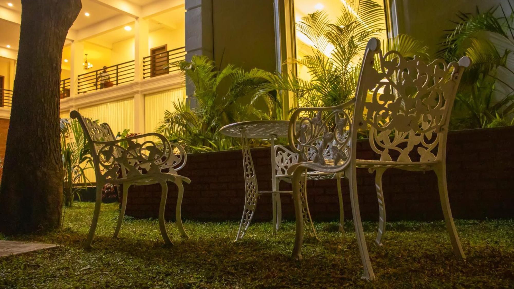Hotel Northway Vavuniya Екстер'єр фото